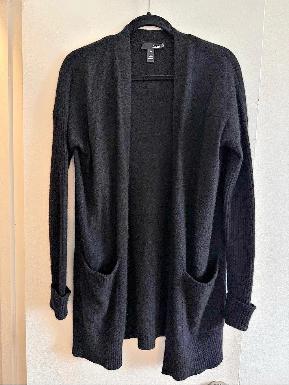 AQUA Cashmere Open Front Cashmere Cardigan with Pockets, Black; Size Medium